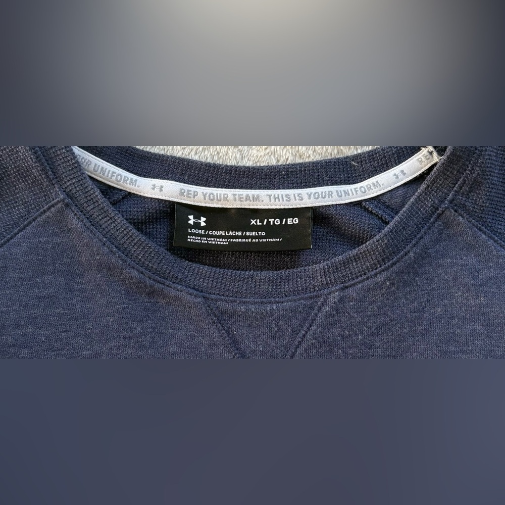 Under Armour Dark Blue Yale Mulldog Crewneck Sweatshirt (XL) - Picture 4 of 7